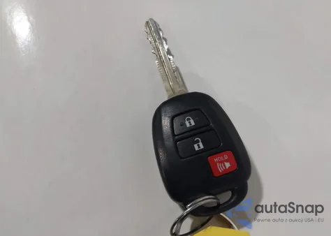 2017 Toyota Rav4 Xle из США, поврежденный, VIN 2T3RFREV0HW565855